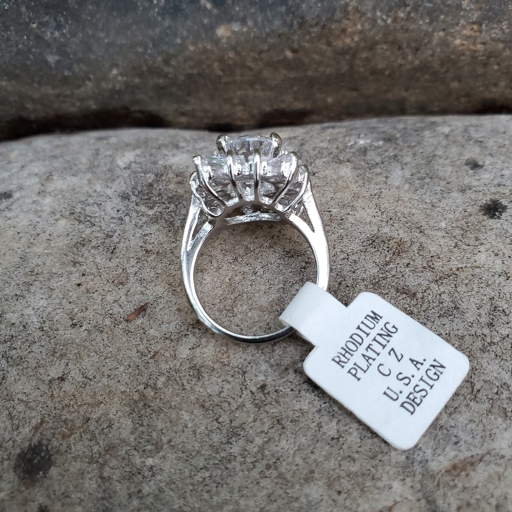 White Gold Rhodium Plated Cubic Zirconia Ring NWT - Picture 4 of 7
